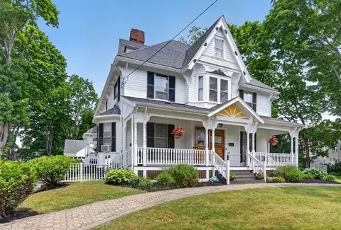 289 W Britannia St, Taunton, MA 02780
