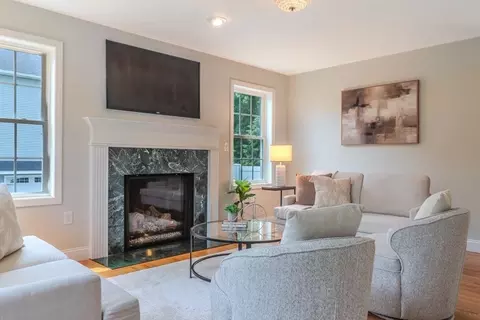 Living - 1204 Main St, Reading, MA 01867 photo 1 of 4