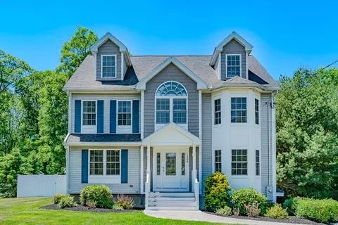 1204 Main St, Reading, MA 01867