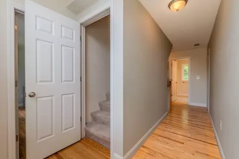 Entry Way - 1204 Main St, Reading, MA 01867 photo 5 of 5