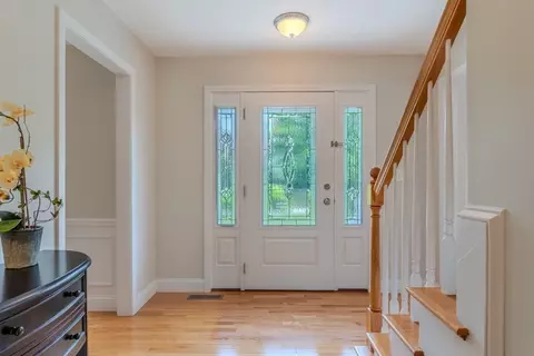 Entry Way - 1204 Main St, Reading, MA 01867 photo 1 of 5