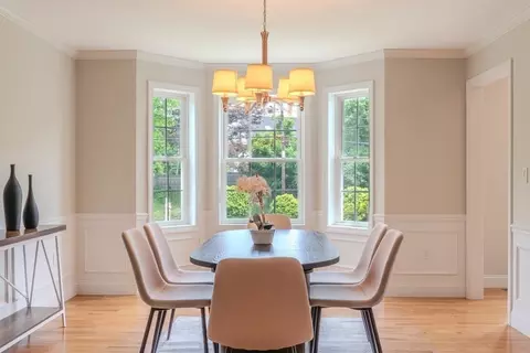 Dining - 1204 Main St, Reading, MA 01867 photo 4 of 4