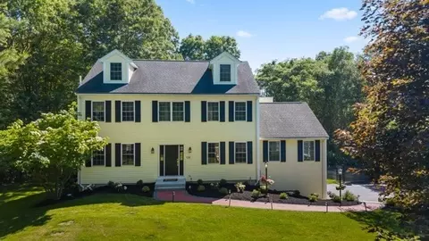 128 Memorial Dr, Shrewsbury, MA 01545