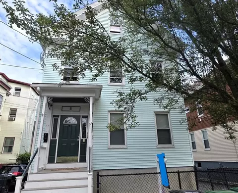 8 Sargent Ave, Somerville, MA 02145