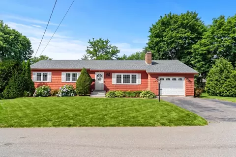 77 W Albert St, Lowell, MA 01851