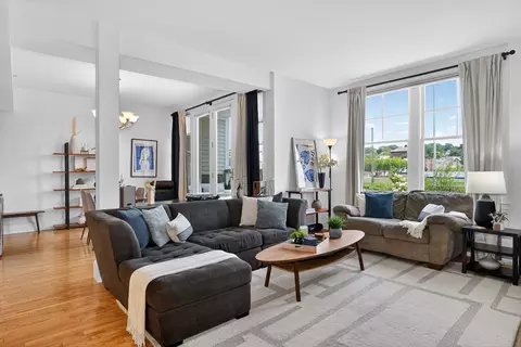 17 Ivaloo St #6, Somerville, MA 02143