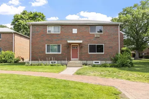 52 Bishop Dr #52, Framingham, MA 01701