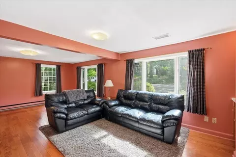 97 Green St, Needham, MA 02492 photo 9