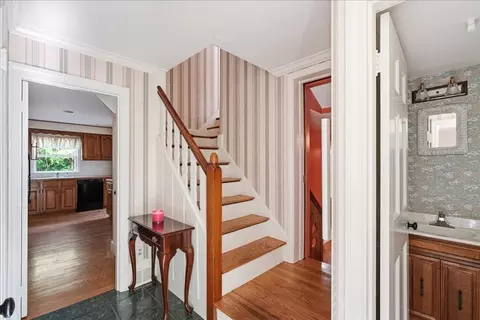 97 Green St, Needham, MA 02492 photo 4