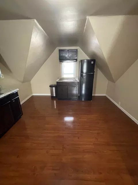52 Acushnet St, Springfield, MA 01105 photo 24