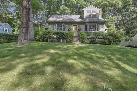 24 Hunting Ave, Shrewsbury, MA 01545