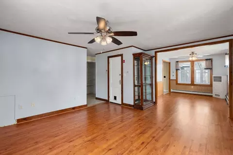 Living - 9 Providence Rd, Sutton, MA 01590 photo 3 of 7