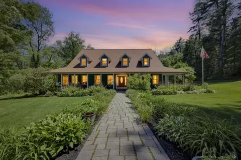 196 Brigham Hill Rd, Grafton, MA 01536