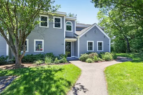 402 Tuckers Ln #402, Hingham, MA 02043