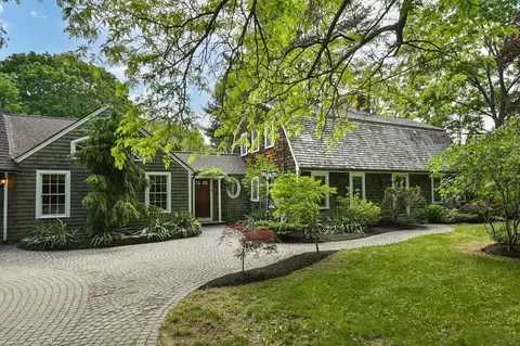 70 Osgood St, Andover, MA 01810