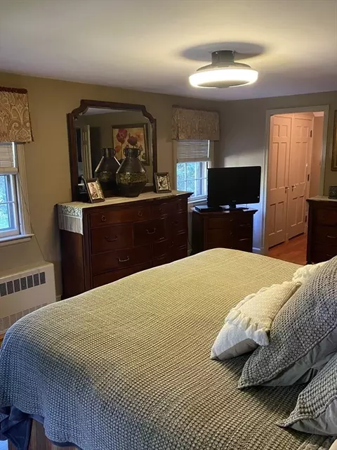 Bedroom - 94 Beeching St, Worcester, MA 01602 photo 4 of 8