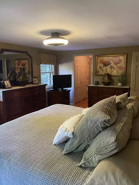 Bedroom - 94 Beeching St, Worcester, MA 01602 photo 1 of 8
