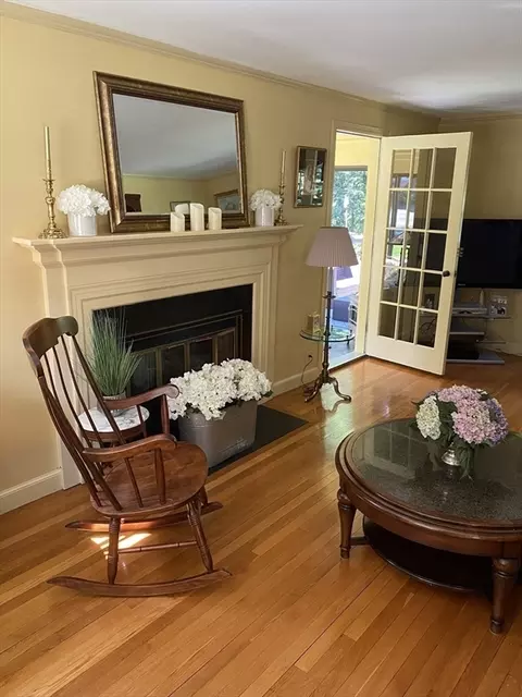Living - 94 Beeching St, Worcester, MA 01602 photo 4 of 4