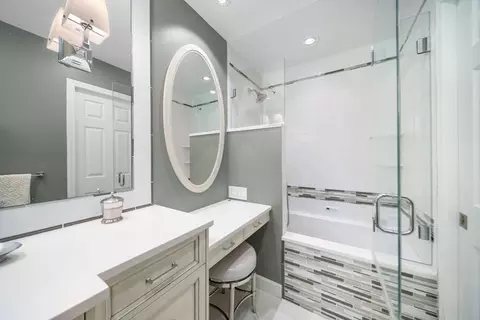 Bath - 125 Oxbow Rd, Needham, MA 02492 photo 2 of 2