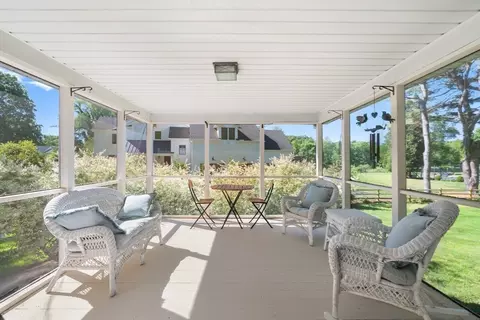 Exterior - 125 Oxbow Rd, Needham, MA 02492 photo 3 of 7