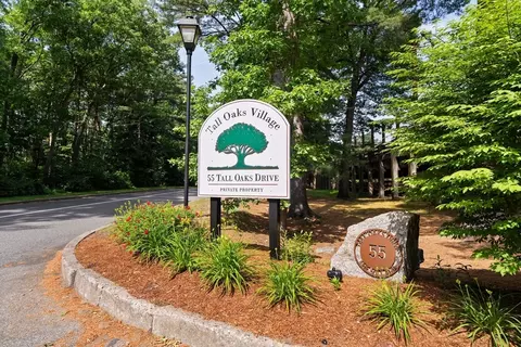 55 Tall Oaks Dr #L3, Weymouth, MA 02190
