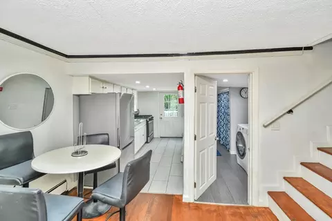 Entry Way - 452 Tecumseh St, Fall River, MA 02721 photo 4 of 6