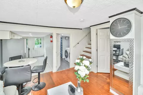 Entry Way - 452 Tecumseh St, Fall River, MA 02721 photo 3 of 6