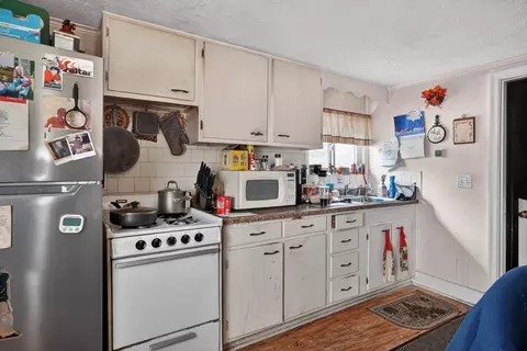 Kitchen - 190-192 Main St, Maynard, MA 01754 photo 3 of 5