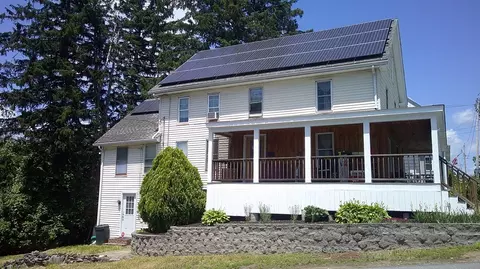 78 80 West St, Clinton, MA 01510