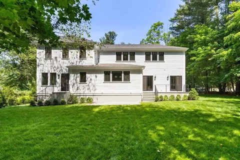 Exterior - 22 Constitution Rd, Lexington, MA 02421 photo 5 of 6