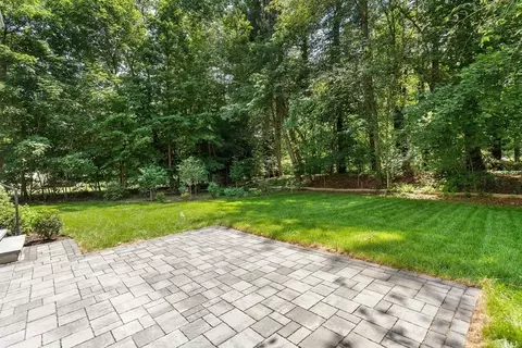 Exterior - 22 Constitution Rd, Lexington, MA 02421 photo 6 of 6