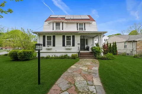 91 Elm St, Quincy, MA 02169