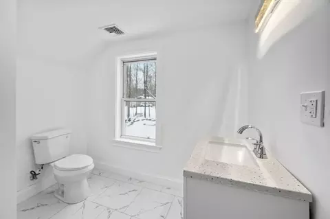 Bath - 18 Main St, Ashburnham, MA 01430 photo 4 of 4