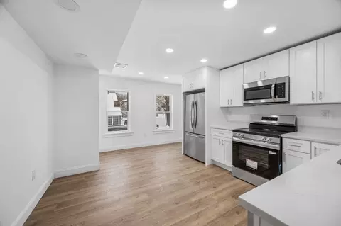 18 Main St, Ashburnham, MA 01430