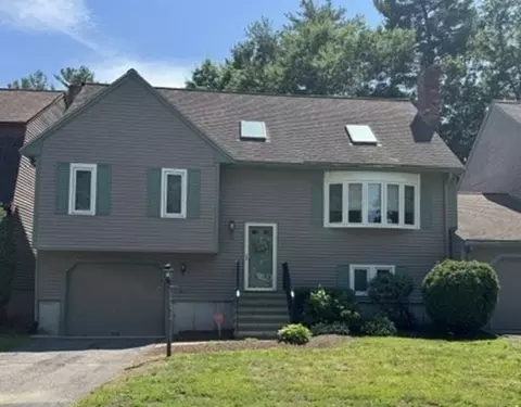 142 Copperwood Dr #142, Stoughton, MA 02072