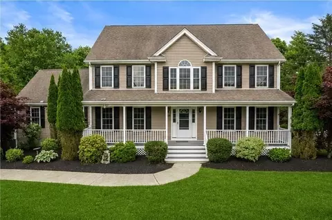 60 Morse Ave, Attleboro, MA 02703