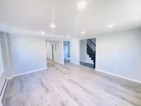 22 Front St, Clinton, MA 01510 photo 5