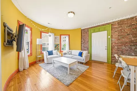 12-14 Everett St #202, Allston, MA 02134
