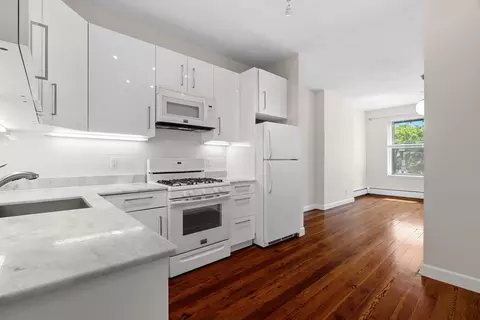 130 Union Park St #1, Boston, MA 02118
