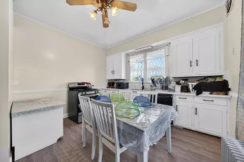 420 Bradford Ave, Fall River, MA 02721 photo 7