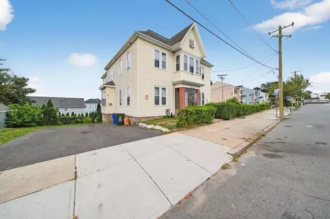 420 Bradford Ave, Fall River, MA 02721 photo 2