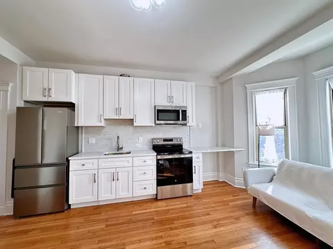 270 Huntington Ave #706, Boston, MA 02115