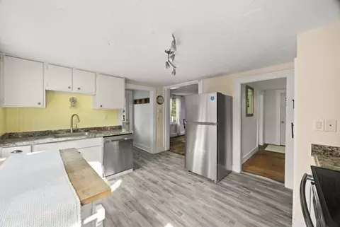 Kitchen - 232 County Rd, Bourne, MA 02532 photo 5 of 5