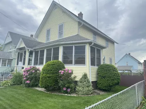 15 Bristol St, Ludlow, MA 01056