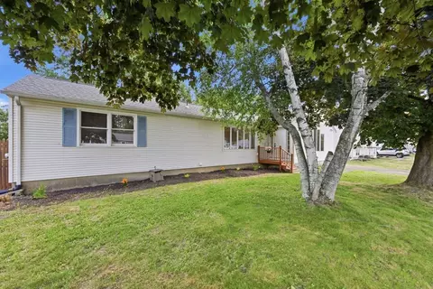 5 Kurtz St, Chicopee, MA 01013 photo 4