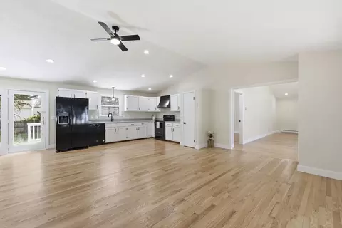 5 Kurtz St, Chicopee, MA 01013 photo 12