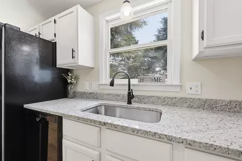 5 Kurtz St, Chicopee, MA 01013 photo 21