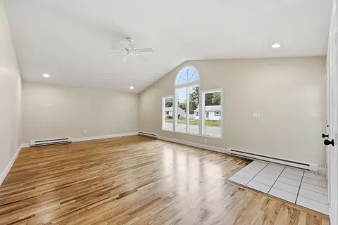 5 Kurtz St, Chicopee, MA 01013 photo 10