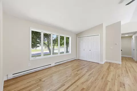 5 Kurtz St, Chicopee, MA 01013 photo 14