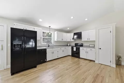 5 Kurtz St, Chicopee, MA 01013 photo 16